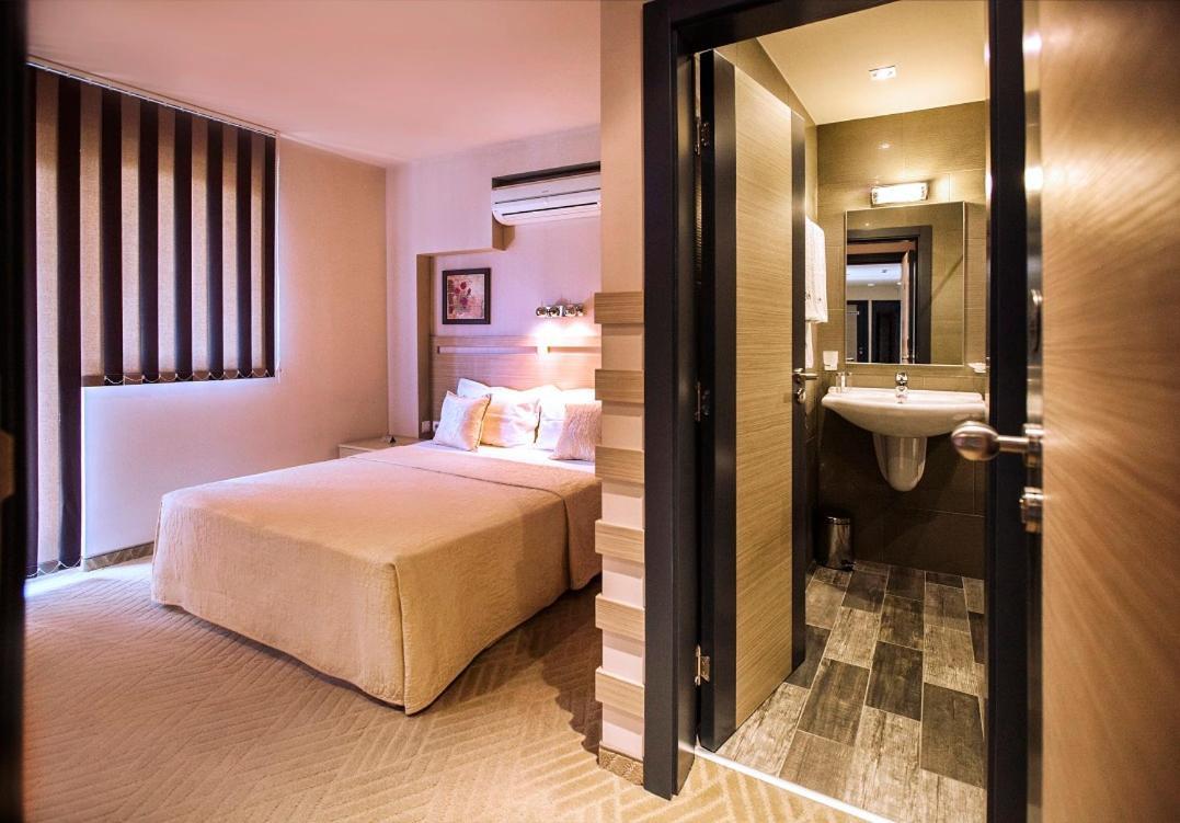 Expo Hotel พลอฟดิฟ ภายนอก รูปภาพ