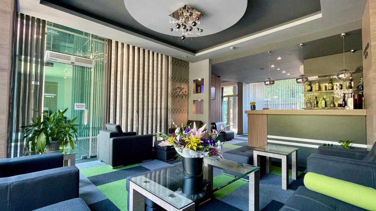 Expo Hotel พลอฟดิฟ ภายนอก รูปภาพ