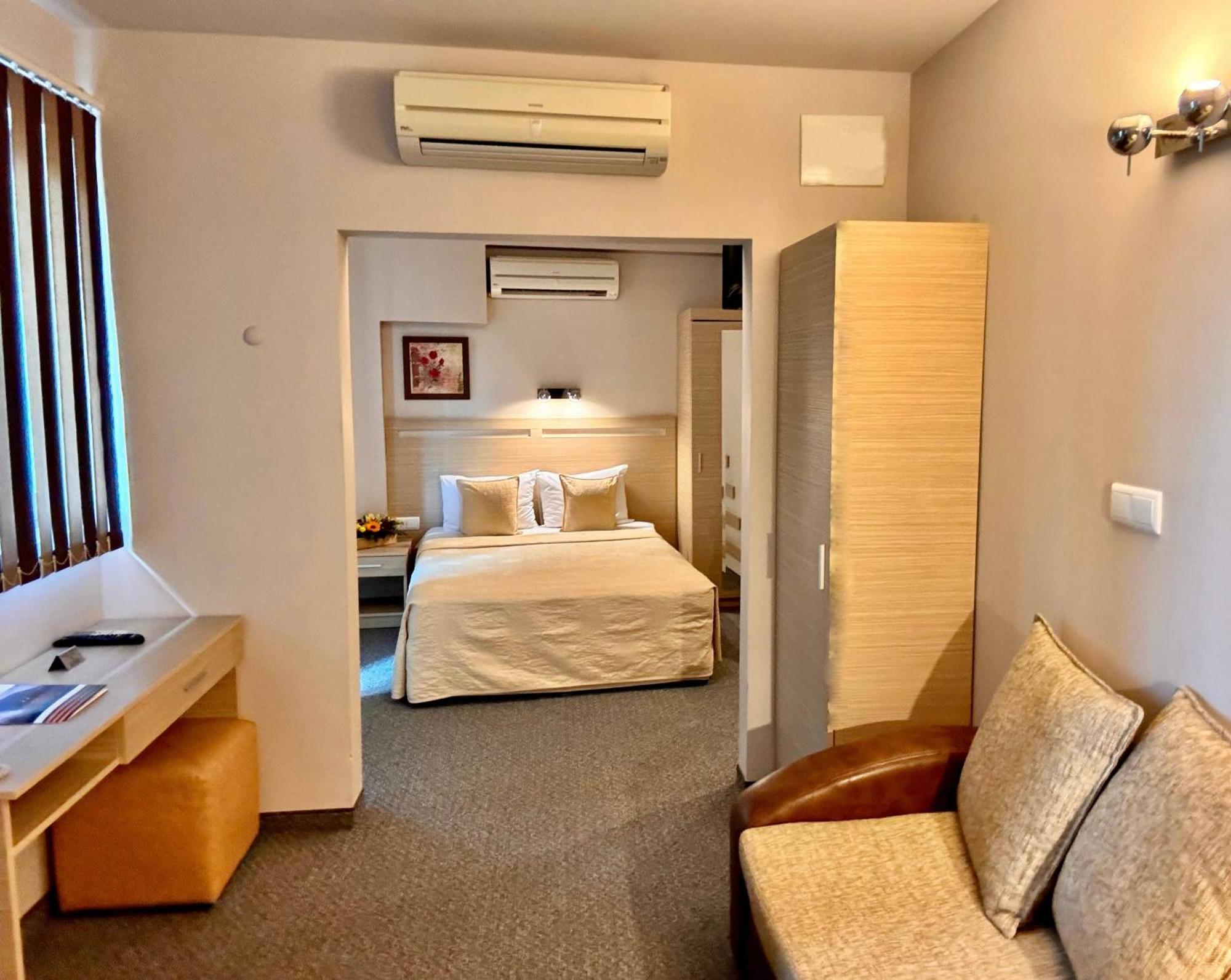 Expo Hotel พลอฟดิฟ ภายนอก รูปภาพ
