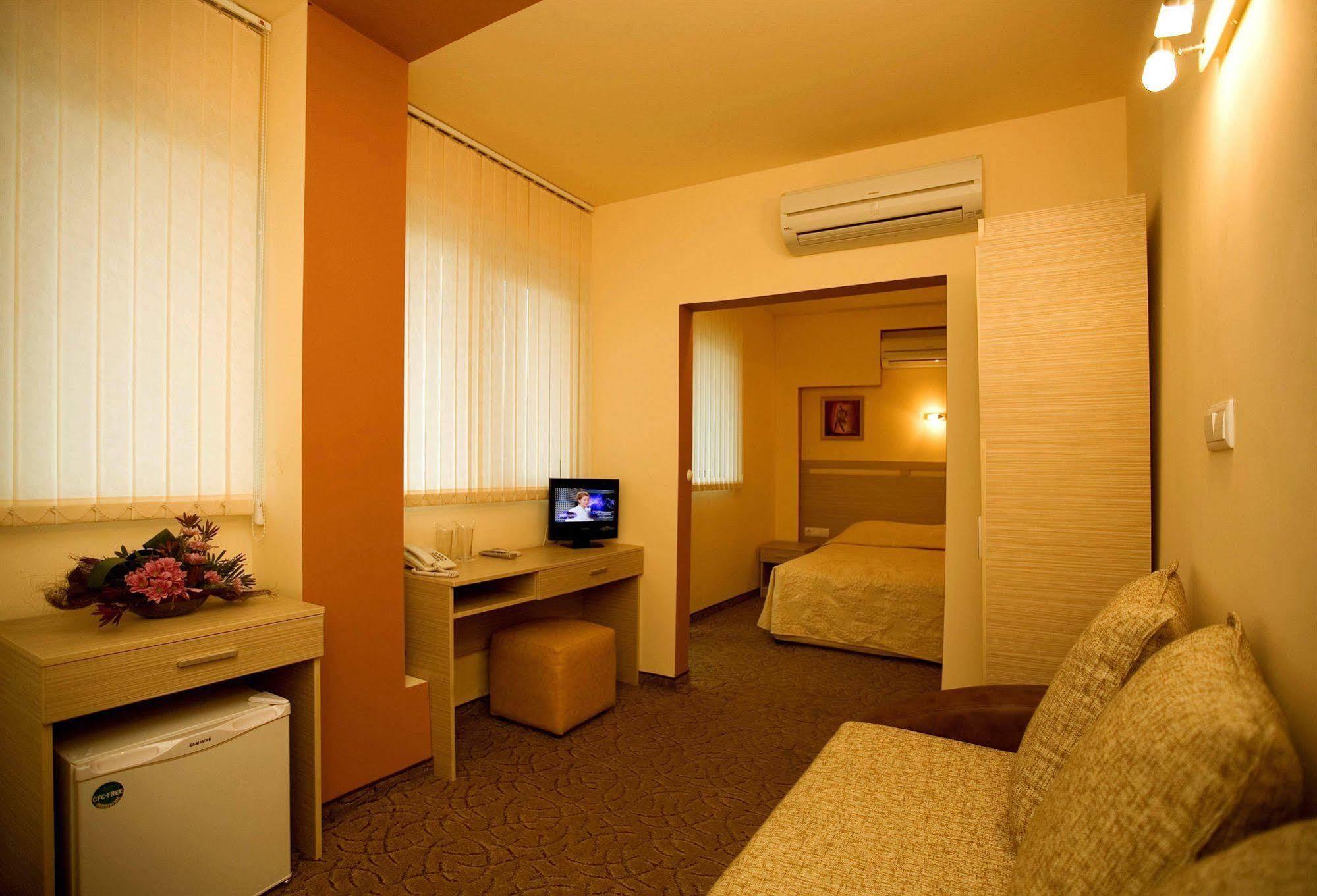 Expo Hotel พลอฟดิฟ ภายนอก รูปภาพ